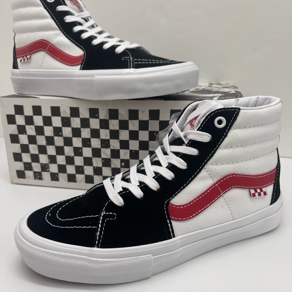 Vans Men’s Skate Sk8-Hi
Athletic Black/Red Sneakers
VN0A5FCC458 - Picture 2 of 16